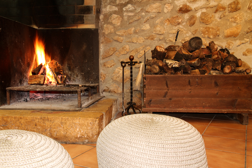 salon-complejo-rural-turimaestrat-sant-mateu (1)